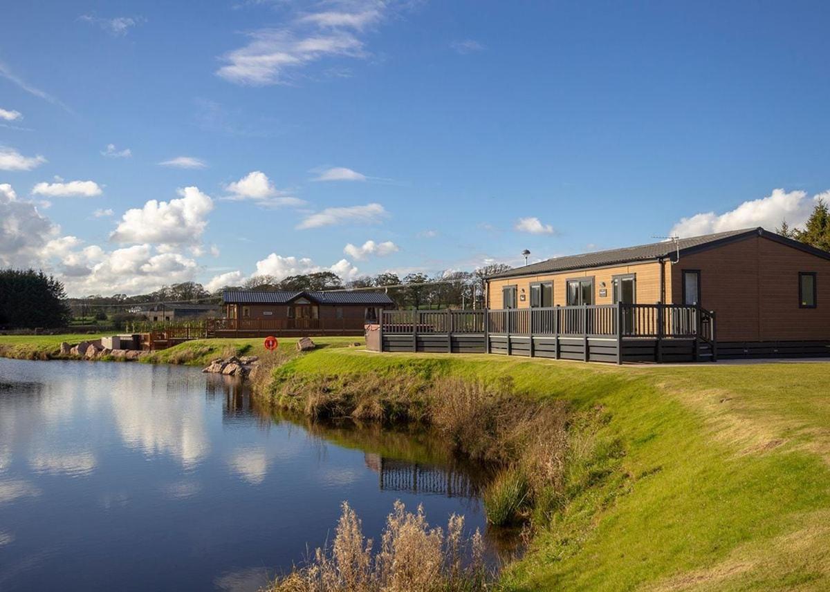 Westlands Country Park Hotel Annan Exterior photo