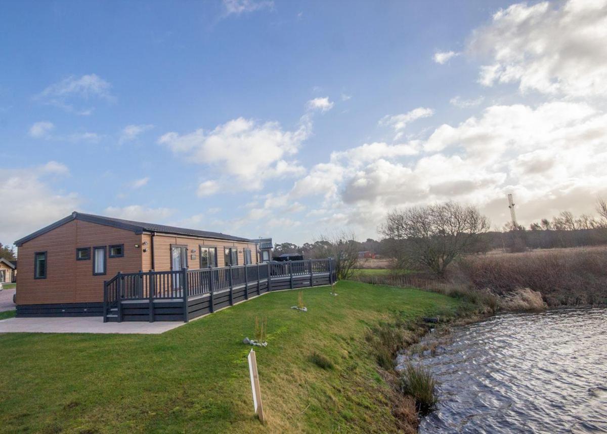 Westlands Country Park Hotel Annan Exterior photo