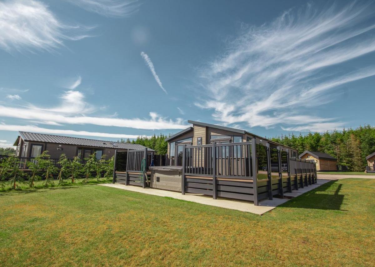 Westlands Country Park Hotel Annan Exterior photo