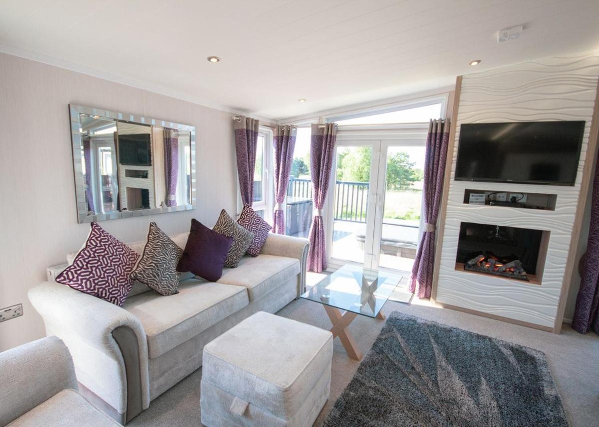 Westlands Country Park Hotel Annan Exterior photo